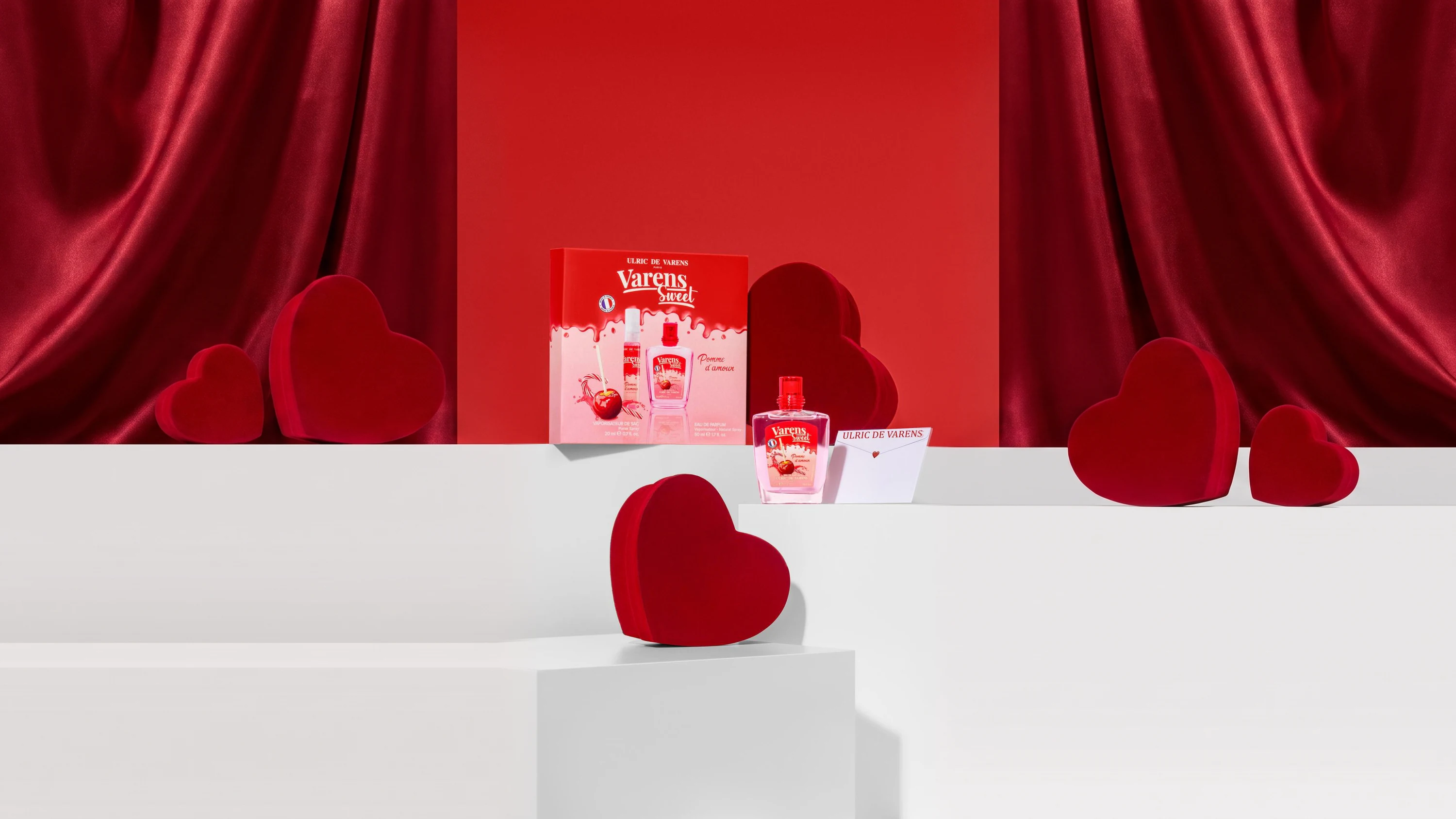 Varens Sweet Pomme d'Amour coffret with velvet hearts